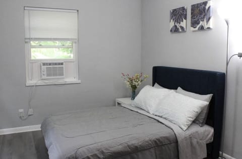 Cozy Dayton Apartment 1..extended stay >28 days discount available!!! Appartamento in Dayton