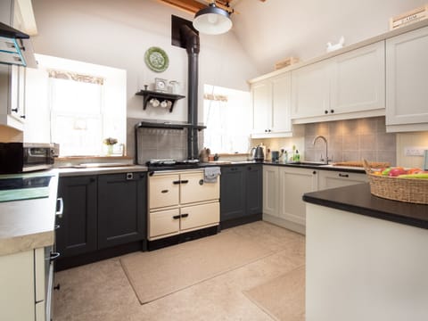 Kitchen | White House - Culmaily Farm, Golspie