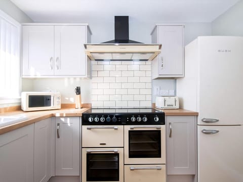 Kitchen | Raasay, Dornoch