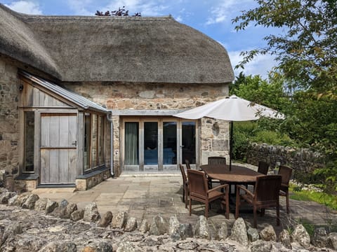 Dining al fresco on the private patio. Gas BBQ available.