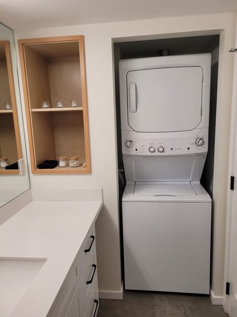 Suite bathroom with Washer/Dryer