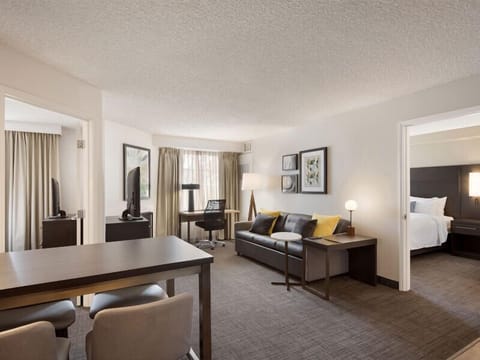Stretch out in the airy suite with lounge and workspace.