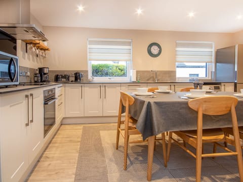 Kitchen area | Sunnyside Culloden, Inverness