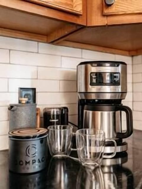 Coffee grinder and coffee maker (please bring the coffee of your prefernce)