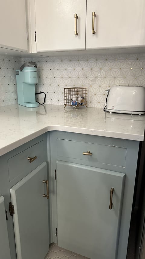 Coffee maker & toaster