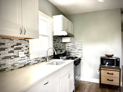 2nd Kitchen, 2nd Level