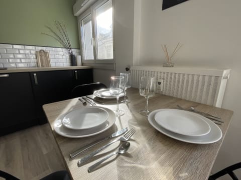 "Table carefully set - Le Scuderia"