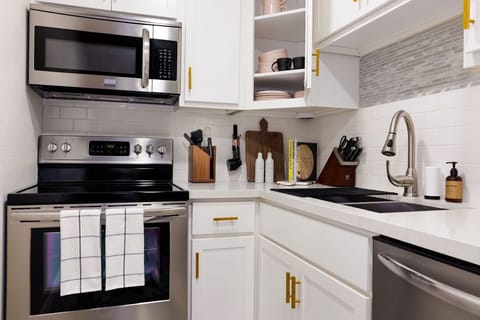 Fully stocked kitchen for any of your cooking needs
