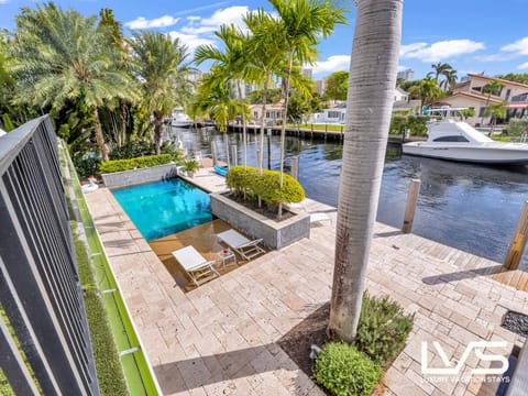 Villa Royal Waterfront Pool