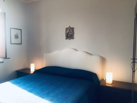 The double room look toward the garden and swimming pool fenced