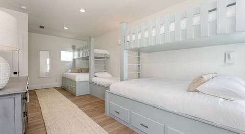 5 bedrooms, iron/ironing board, travel crib, WiFi
