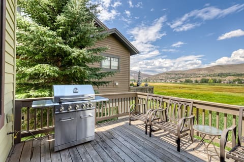 Deck of the Living Room, Grill, Views over Wetlands