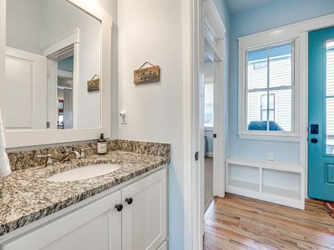 Bathtub, hair dryer, towels