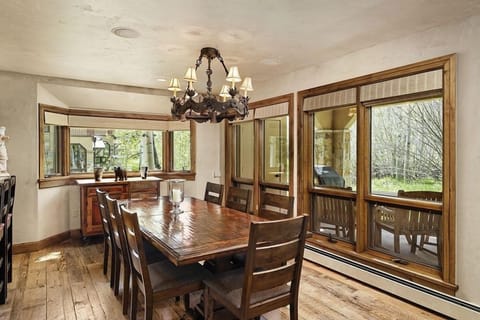 Architecture, Building, Dining Room, Dining Table, Furniture