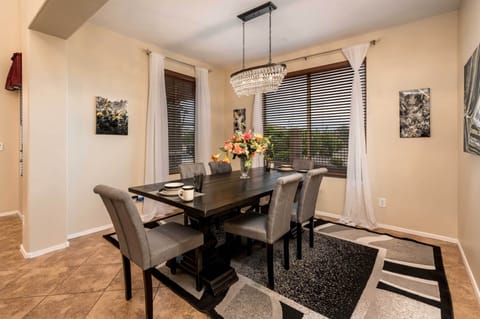 Formal Dining Area | Dishware/Flatware Provided