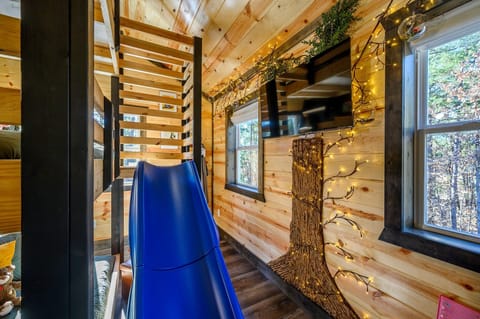 Another look at the fun bunk room on the 2nd floor