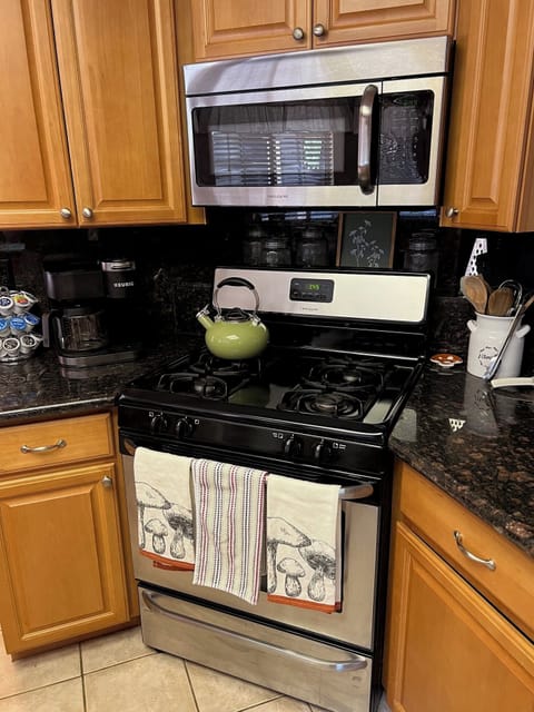 Microwave, oven, stovetop, dishwasher