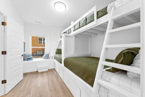 10 bedrooms, iron/ironing board, travel crib, WiFi