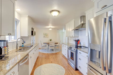 Kitchen | Cooking Basics | Keurig Coffee Maker | Trash Bags & Paper Towels