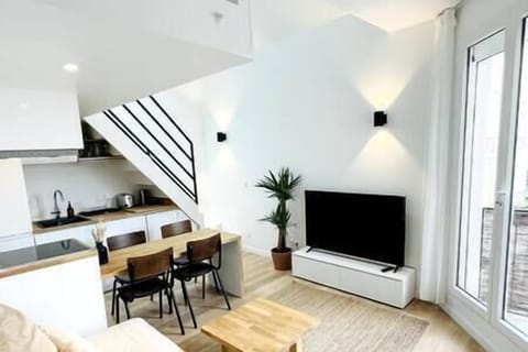 03f54f06 2b73 4efb 9c77 4d49a3e38d9d