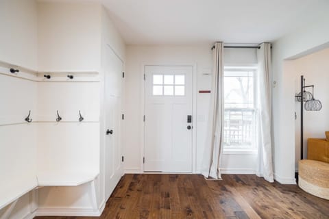 Step into a warm welcome at the reception area—your inviting entrance to comfort and relaxation!