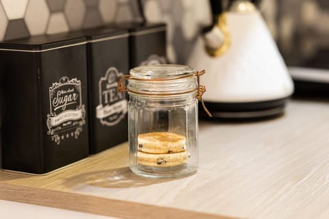 Complimentary coffee, tea, pint of milk & Welsh cakes