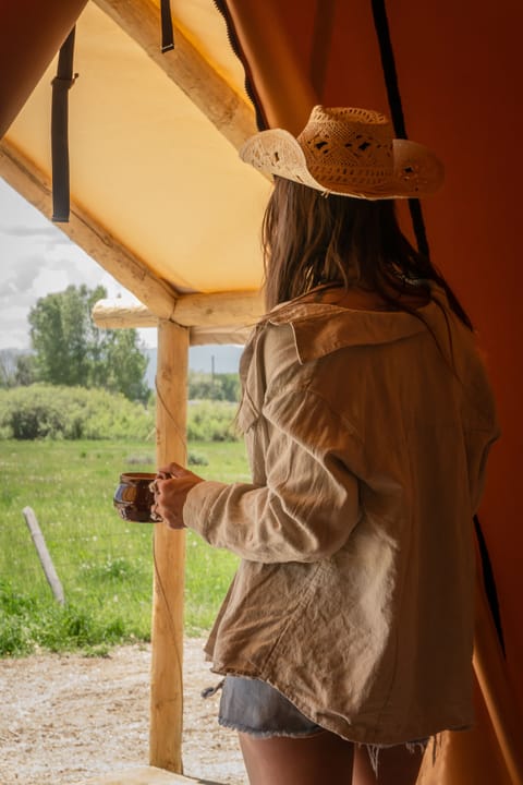Private Glamping Tent village nestled in the heart of the Teton valley, Idaho. House in Tetonia