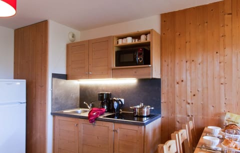 Make a quick meal in your kitchenette.