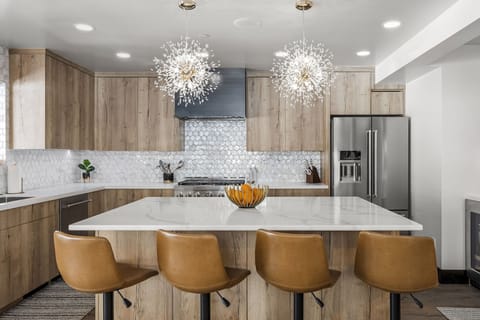 Breakfast Bar Heart of the Mountain