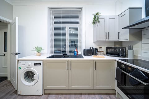 Living Room / Lounge