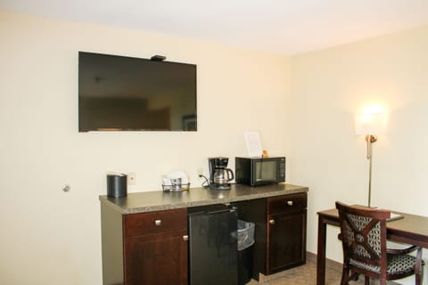 best accommodations in Kelleys Island