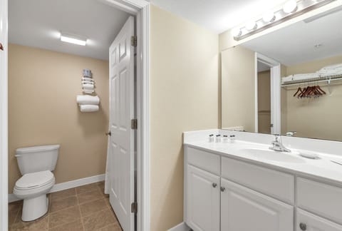 Bathroom photos for Glacier