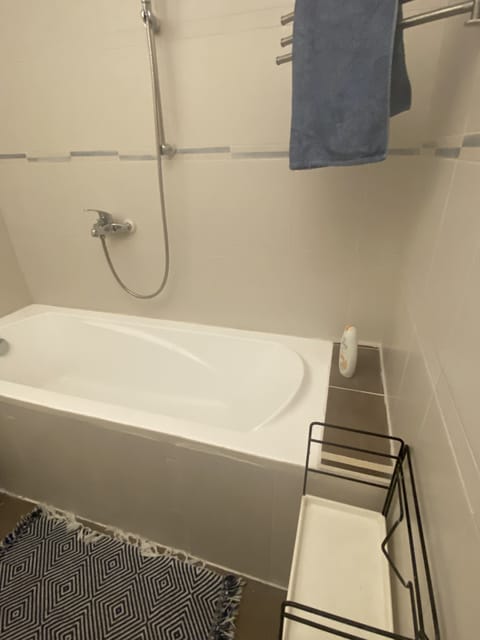 Jetted tub, hair dryer, towels, soap