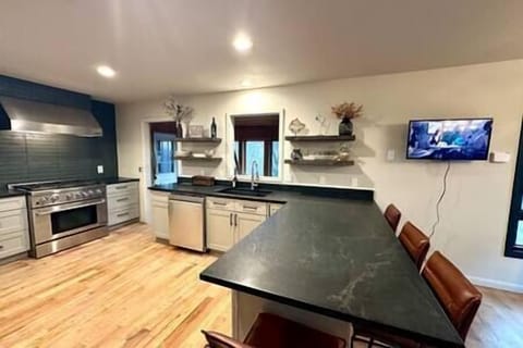 90e274e6 1ecb 4ff5 b7b4 cb160a1eb8f5