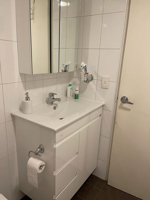 Combined shower/tub, hair dryer, towels, soap