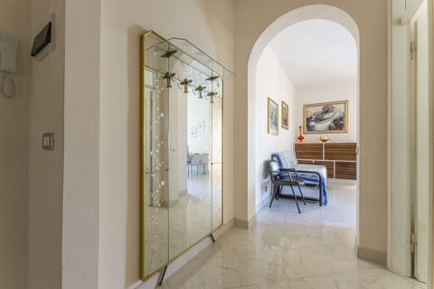 Autumn, Living Room, Spring, Summer