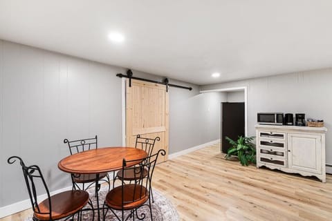 Stylish dinning chair and table for 4.