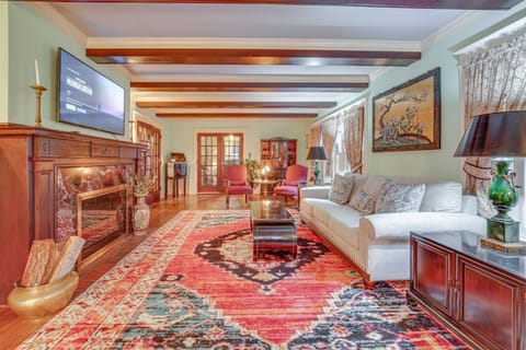 Jamestown Vacation Rental | 5BR | 2BA | Stairs Required | 2,588 Sq Ft