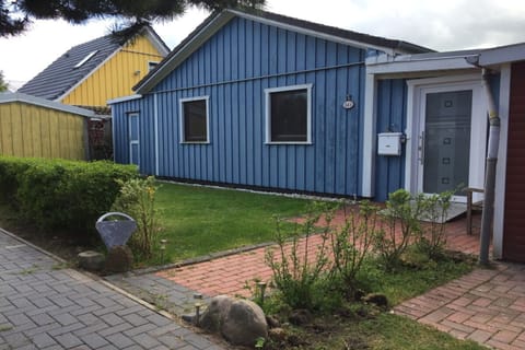 Holiday Home Exterior [winter]