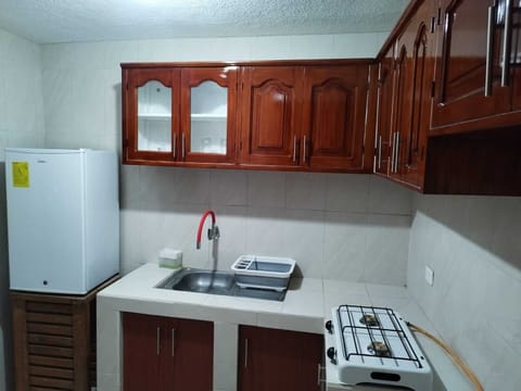 Fridge, cookware/dishes/utensils