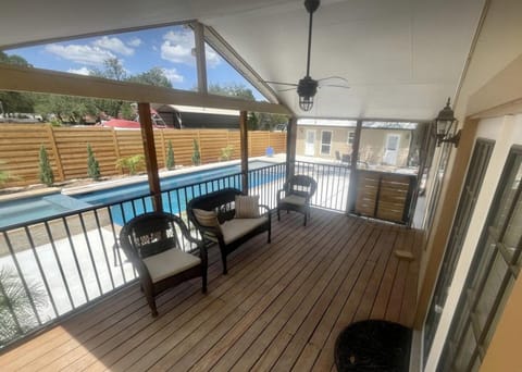 Cozy Lake Travis Home - Pool & Spa Maison in Hudson Bend