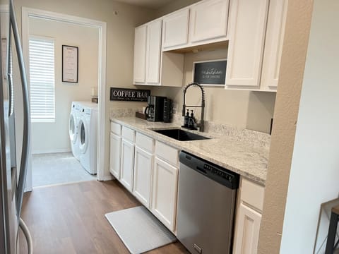 Ready to dish out some serious fun in our kitchen sink! From washing up after a feast to impromptu midnight snack cleanups, this sink is the unsung hero of culinary escapades.