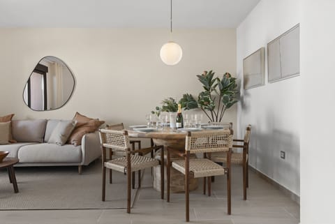 d441d3a3-38c3-4331-af25-5d5340bbb835