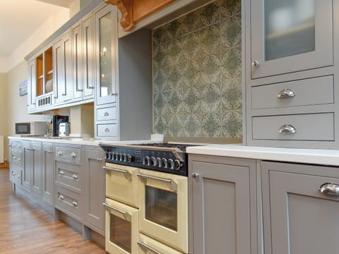 Kitchen/diner | Houndsfield, Ilfracombe