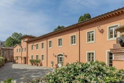 Activities, Amenities, Building Exterior, Garden, Main Entrance, Pool, Spring, Summer