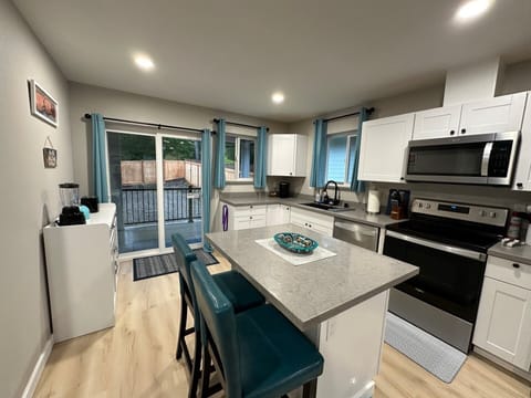 Fully equipped kitchen