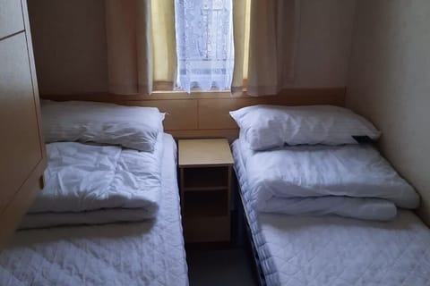 3 bedrooms, iron/ironing board