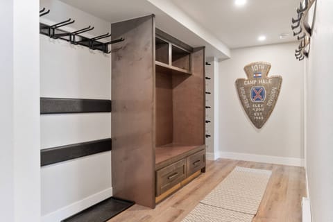 Ample space to store your skis, snowboards, and other winter equipment.