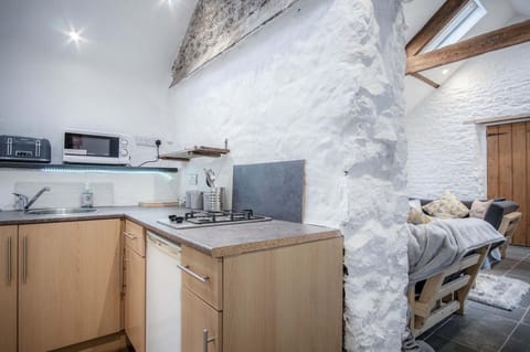 The Anchor Light - 1 Bed - Freshwest Beach Retreat (23341)