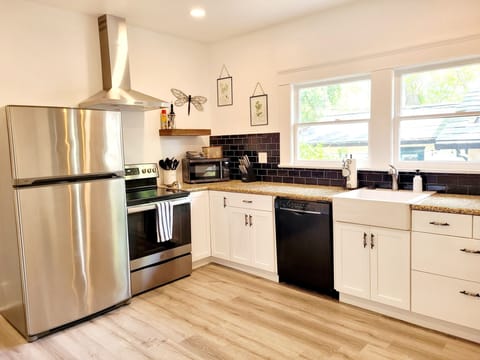 Fully equipped kitchen